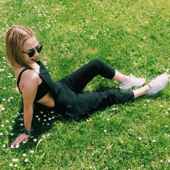 Black Capri Overalls With Side Pockets - LAST MED - Picture 4 of 10